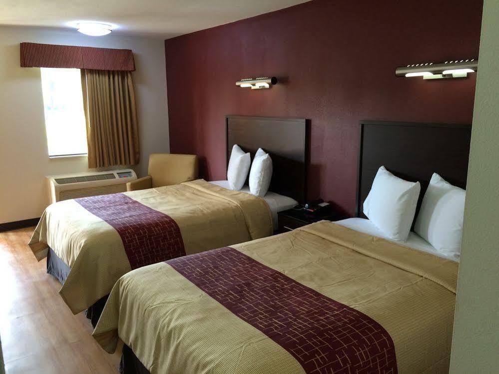 Red Roof Inn Plus+ Birmingham East - Irondale/Airport Exteriér fotografie
