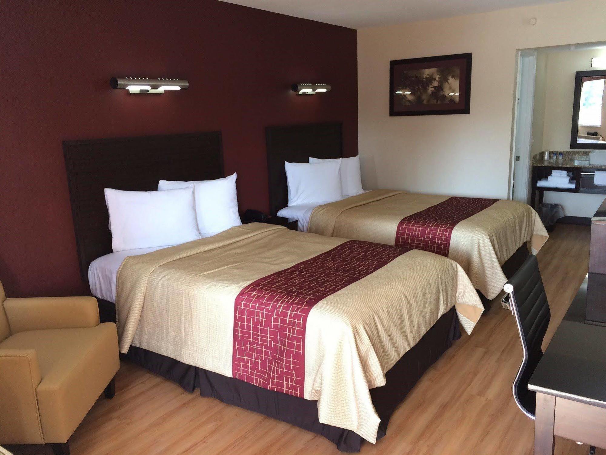 Red Roof Inn Plus+ Birmingham East - Irondale/Airport Exteriér fotografie